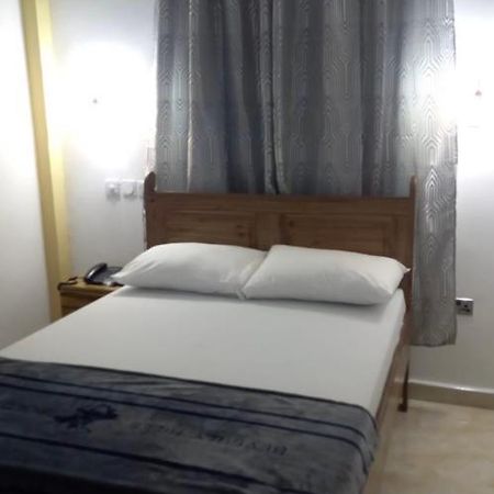 Baffour Studio Kumasi Esterno foto